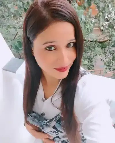 Call Girls in Hazratganj